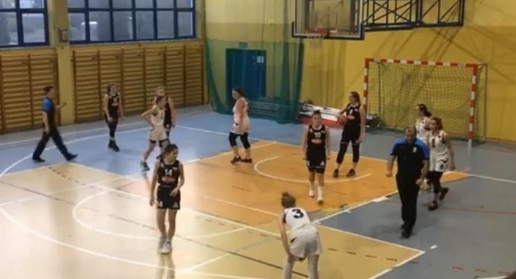 Przegrana i awans: 2 Liga KK