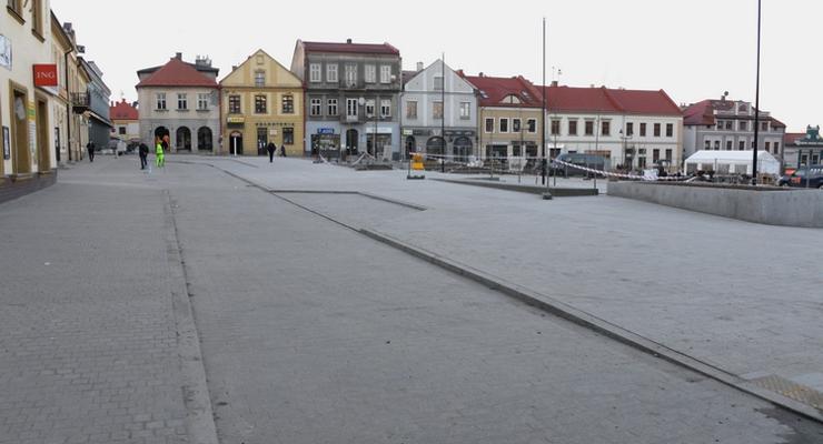 Tylko trzy miejsca parkingowe przy Rynku