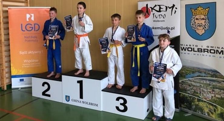 Judo: 26 zawodników, 24 medale
