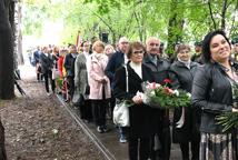Pamięć poległym - Zaprzepaszczony arsenał