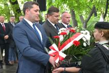 Pamięć poległym - Zaprzepaszczony arsenał
