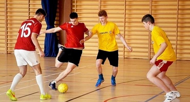 XV Turniej Halowej Piłki Nożnej KSM DT