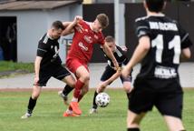 IV Liga: BKS grając w dziesiątkę pokonał Watrę