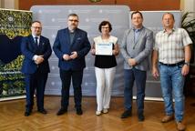 Wręczenie promesów w Starostwie dla organizacji pozarządowych - zobacz listę