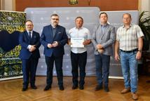 Wręczenie promesów w Starostwie dla organizacji pozarządowych - zobacz listę