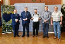 Wręczenie promesów w Starostwie dla organizacji pozarządowych - zobacz listę