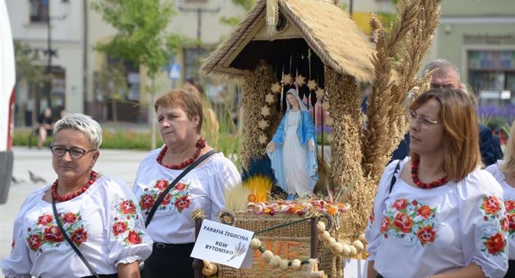 Dożynki w Bochni: Kobyle z najładniejszym wieńcem