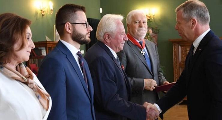 Józef Mroczek z Krzyżem Oficerskim Orderu Odrodzenia Polski