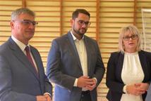 Gmina Bochnia: spotkanie robocze dotyczące rozbudowy budynku szkoły podstawowej w Brzeźnicy