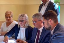 Gmina Bochnia: spotkanie robocze dotyczące rozbudowy budynku szkoły podstawowej w Brzeźnicy