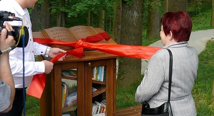 Odsłonięto ławeczkę poświęconą Marii Bielawskiej