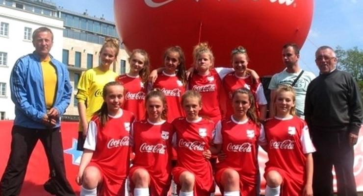 Piłkarki z Sobolowa najlepsze w Coca Cola Cup