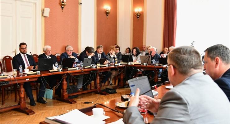 Bochnia: Zarząd Powiatu otrzymał absolutorium za 2022 rok