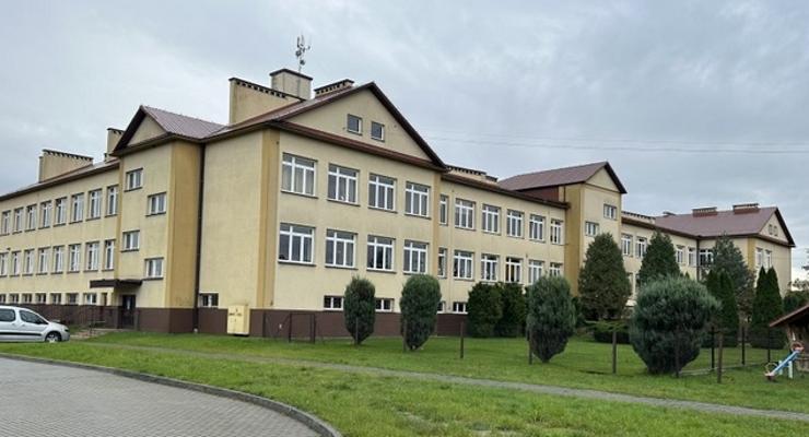 Termomodernizacja Szkoły Podstawowej w Rzezawie