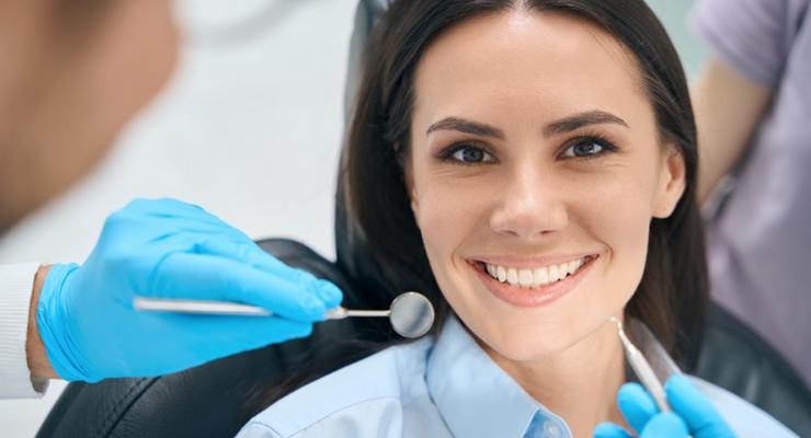 Stomatolog w sercu Wrocławia – Twoja klinika dentystyczna, gdzie lekarz dentysta dba o Twój uśmiech