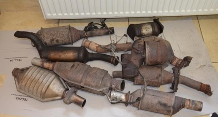 Połakomił się na zużyte katalizatory