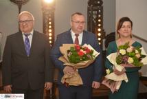 Maturzyści I LO wodzili poloneza