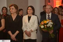 Maturzyści I LO wodzili poloneza