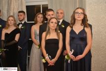 Maturzyści I LO wodzili poloneza