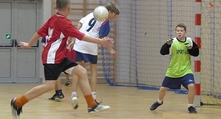 „Dwójka" najlepszą drużyną w chłopięcym futsalu