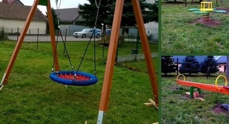 Nowe atrakcje na placu zabaw w Ostrowiu Królewskim