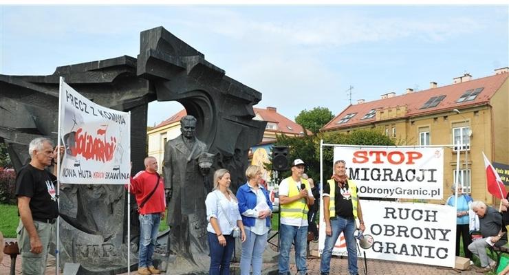 Ruch Obrony Granic – czego dotyczyła pikieta w Bochni? Protest PiS przeciwko samemu sobie