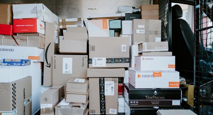 Jak zautomatyzować proces nadawania paczek w firmie? Przewodnik po efektywnej logistyce