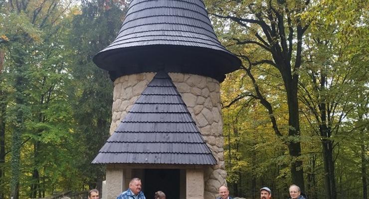 Renowacja cmentarza wojennego w Leszczynie