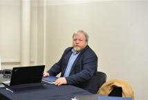 Palny, inwestycje, samochodowe wraki – co się dzieje na Niepodległości?