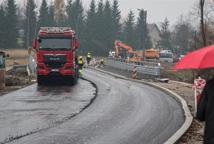 Wiceminister i samorządowcami wizytowali inwestycje drogowe