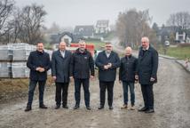 Wiceminister i samorządowcami wizytowali inwestycje drogowe