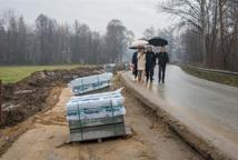 Wiceminister i samorządowcami wizytowali inwestycje drogowe