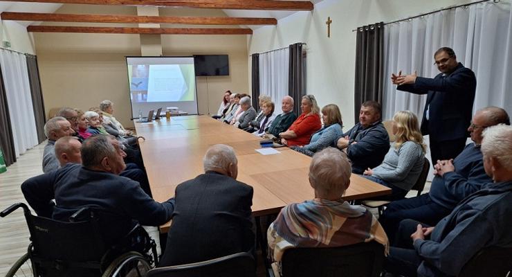 Drwinia: seniorzy o pszczelarstwie