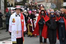 Święto Trzech króli - podjechali królewskimi kabrioletami