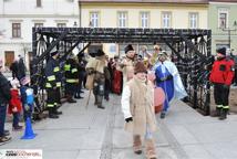 Święto Trzech króli - podjechali królewskimi kabrioletami