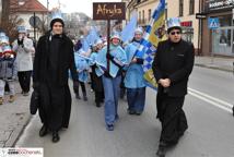 Święto Trzech króli - podjechali królewskimi kabrioletami