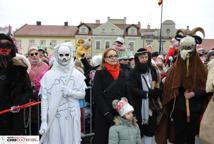 Święto Trzech króli - podjechali królewskimi kabrioletami