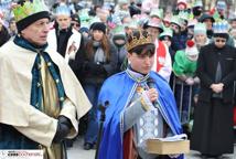 Święto Trzech króli - podjechali królewskimi kabrioletami