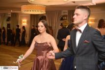 Studniówki rozpoczęte - jak się bawili pierwsi tegoroczni maturzyści?