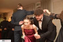 Studniówki rozpoczęte - jak się bawili pierwsi tegoroczni maturzyści?