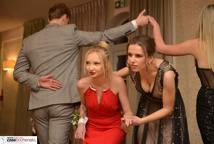 Studniówki rozpoczęte - jak się bawili pierwsi tegoroczni maturzyści?