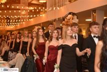 Studniówki rozpoczęte - jak się bawili pierwsi tegoroczni maturzyści?