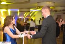 Studniówki rozpoczęte - jak się bawili pierwsi tegoroczni maturzyści?