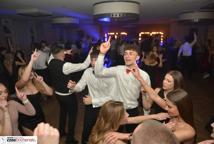 Studniówki rozpoczęte - jak się bawili pierwsi tegoroczni maturzyści?