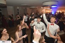 Studniówki rozpoczęte - jak się bawili pierwsi tegoroczni maturzyści?