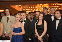 Mechanik zabalował na studniówce - sala pękała w szwach