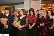 Mechanik zabalował na studniówce - sala pękała w szwach