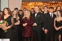 Mechanik zabalował na studniówce - sala pękała w szwach