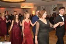 Mechanik zabalował na studniówce - sala pękała w szwach