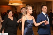 Mechanik zabalował na studniówce - sala pękała w szwach